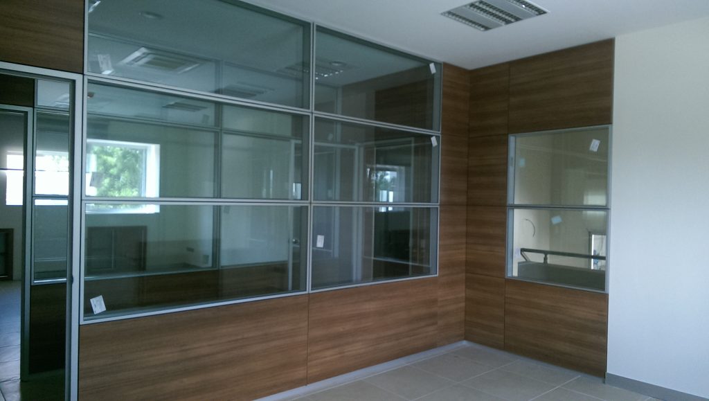 jaluzili bölme-jaluzili bölme fiyatları-çift cam bölme-jaluzili ofis bölme