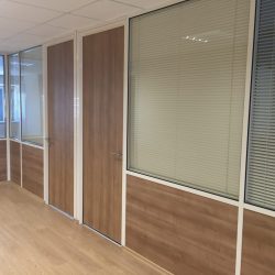 jaluzili bölme-jaluzili bölme fiyatları-çift cam bölme-jaluzili ofis bölme